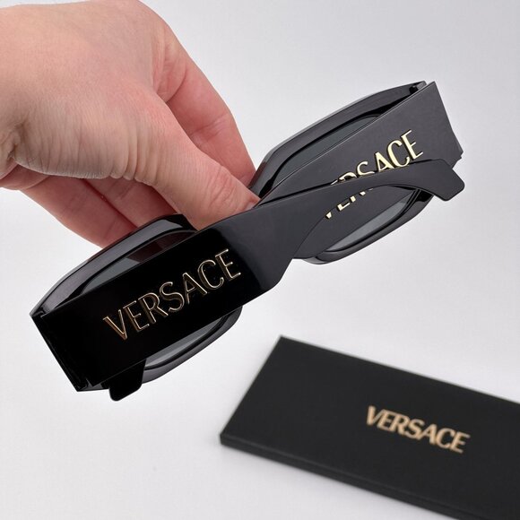 Versace VE4489U GB1/87 Black Rectangle Sunglasses Dark Grey Lens Unisex main image 10